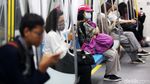 Suasana Hari Pertama MRT Jakarta Mulai Berbayar
