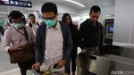 Suasana Hari Pertama MRT Jakarta Mulai Berbayar