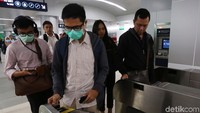 Hanya saja, selama satu bulan pemerintah DKI Jakarta memutuskan untuk memberikan potongan harga sebesar 50% dari tarif normal.