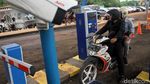 Parkir MRT Lebak Bulus Mulai Ramai Diisi Kendaraan