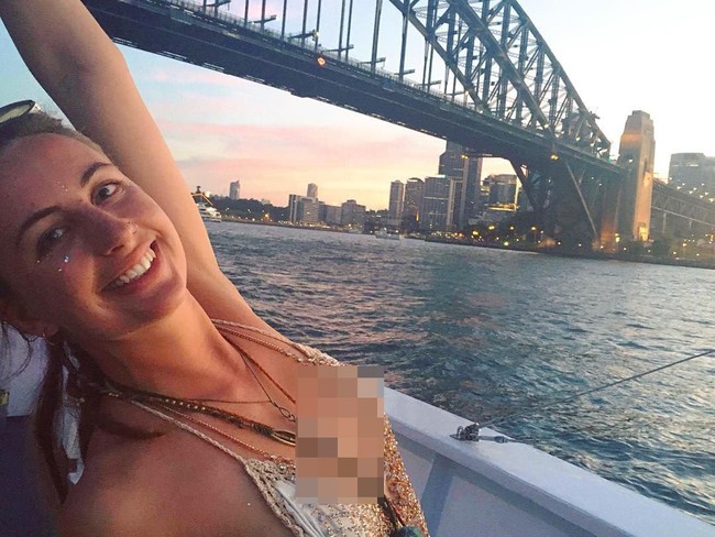 Catherine hanya mencintai gunung dan matahari terbit. Dia meninggal karena melakukan apa yang dia sukai, kata orangtua Catherine, Ann dan Tarquin dalam pernyataannya. Foto: Instagram @vegan_.lion