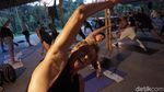 Black Metal Yoga, Karena Yoga Nggak Melulu Pakai Musik Selow