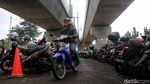 Parkir MRT Lebak Bulus Mulai Ramai Diisi Kendaraan
