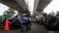 Keberadaan fasilitas parkir untuk pengguna MRT ini diharapkan mampu mengurangi gelombang kendaraan yang memasuki pusat kota Jakarta, dengan begitu kemacetan pun diharapkan dapat berkurang.