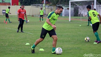 Persebaya Berlatih Keras Jelang Laga Lawan Madura United