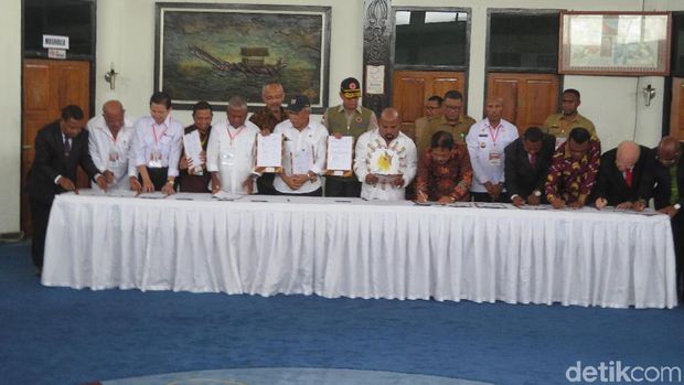  Presiden Joko Widodo (Jokowi) melakukan kunjungan kerja ke Sentani dan Jayapura, Papua, Senin (1/4/2019)