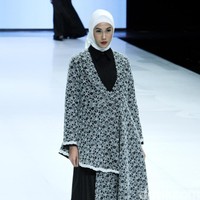 Fashion show busana muslim Shafira ini mengangkat tema bertajuk World Wonderer di Indonesia Fashion Week 2019, Jakarta Convention Center, Senayan, Jakarta. Jumat, [29/03/2019]. Foto: Mohammad Abduh/Wolipop
