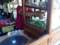 Bukan Sosis, Ini Bakso Panjang yang Gurih Mantap dari Sleman