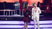Dul Jaelani dan Aaliyah Massaid menjadi salah satu pengici sebuah acara di kawasan Ancol, Jakarta Utara pada akhir pekan lalu. Pool/Noel/detikFoto.