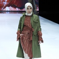 Fashion show busana muslim Shafira ini mengangkat tema bertajuk World Wonderer di Indonesia Fashion Week 2019, Jakarta Convention Center, Senayan, Jakarta. Jumat, [29/03/2019]. Foto: Mohammad Abduh/Wolipop