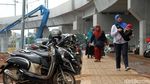 Parkir MRT Lebak Bulus Mulai Ramai Diisi Kendaraan