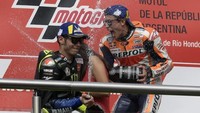 Dengan prestasi itu, Marc Marquez menjadi seorang pembalap termuda yang meraih 6 titel juara dunia. Ia pun memecahkan rekor yang dimiliki Valentino Rossi pada saat itu. Juan MABROMATA/AFP