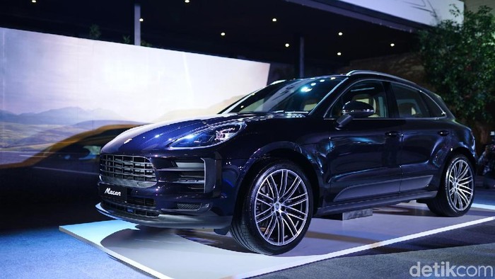 Porsche Indonesia, di bawah PT. Eurokars Artha Utama adalah distributor tunggal mobil Porsche di Indonesia. Dengan bangga Porsche Indonesia membagikan salah satu kisah sukses yang sebenarnya dari Porsche dengan menyambut kehadiran The new Macan di Indonesia pada 28 Maret 2019 di Halff, Patiunus yang akan disaksikan oleh para pelanggan dan juga rekan media yang terhormat.