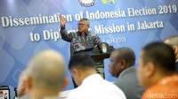 Arief menjelaskan Indonesia akan menggelar pemilu terbesar dalam satu hari. 