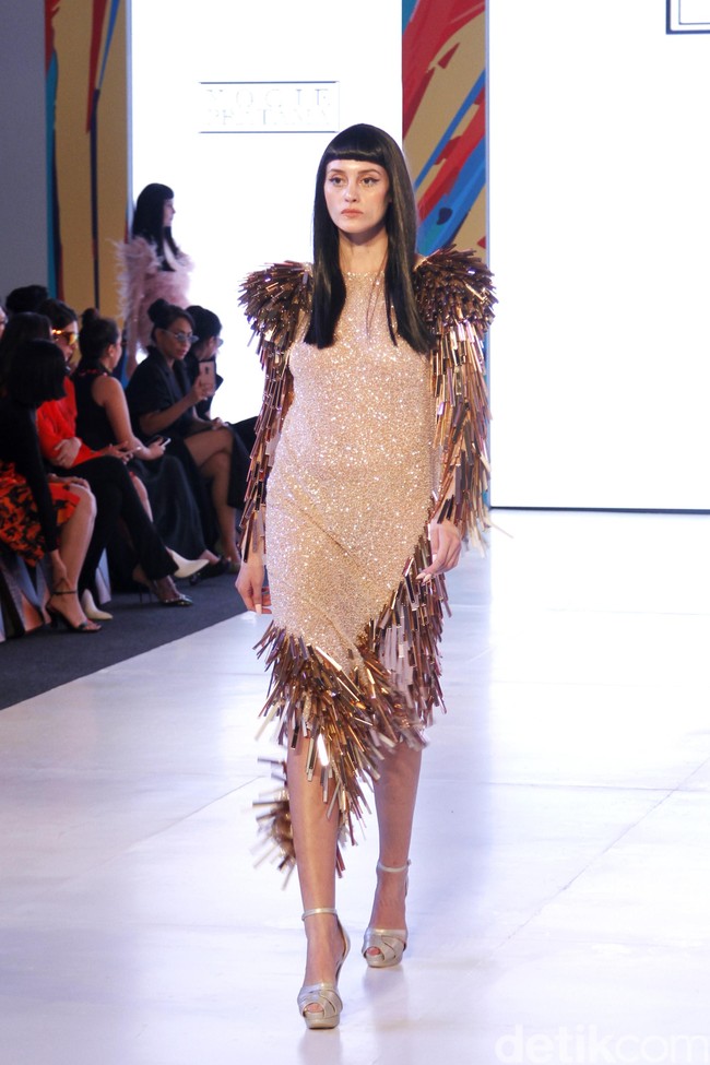 Yogie Pratama menampilkan 20 koleksi terbarunya di Fashion Nation 2019, Senayan City, Jakarta, Jumat, [15/03/2019]. Foto: mohammad Abduh/Wolipop