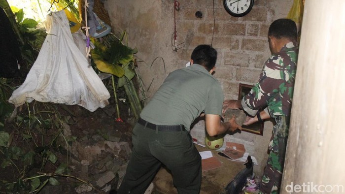 Longsor di Padalarang, Satu Rumah Rusak Berat