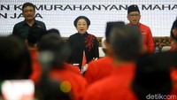 Di acara tersebut hadir pula Ketua DPP PDIP Djarot Saiful Hidayat dan Sekjen Hasto Kristiyanto.