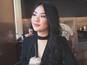 Jatuh Cinta, Mahasiswa Cantik Cari Pria yang Duduk Sebelahnya di Pesawat