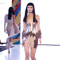 Yogie Pratama menampilkan 20 koleksi terbarunya di Fashion Nation 2019, Senayan City, Jakarta, Jumat, [15/03/2019]. Foto: mohammad Abduh/Wolipop