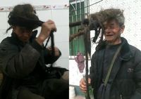 Penampilan Ake Yizhang dengan rambutnya yang tak pernah dipotong selama 54 tahun