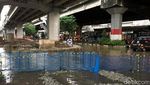 Arus Lalu Lintas Jalan DI Panjaitan Macet Imbas Banjir