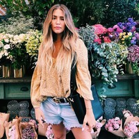 Ruby juga menambahkan dan mengklaim bahwa ia bukan hanya satu-satunya influencer yang mengikuti diet tersebut. Saya harus berhati-hati dengan apa yang saya katakan di sini, tetapi di industri influencer, semua orang menyukainya. Begitulah cara sebagian besar mempertahankan tubuh, imbuhnya. Foto: Instagram @rubytuesdaymatthews