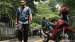 Nggak Kapok! Pemotor Terobos Trotoar Enaknya Diapain Ya?