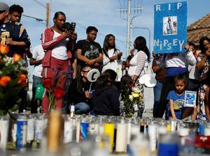Ratusan Fans Berkumpul di Lokasi Penembakan Nipsey Hussle