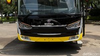 Direktur Sales PT United Tractors Tbk, Iman Nurwahyu menyebut bus ini dilengkapi dengan mesin berkapasitas besar dengan tenaga maksimum sebesar 360 HP dan 410 HP yang ramah lingkungan dan irit bahan bakar.