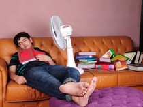 Cara Bikin Rumah Sejuk Cuma Pakai Kipas Angin