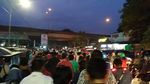 Penumpukan Penumpang KRL di Stasiun Cakung Akibat Gangguan