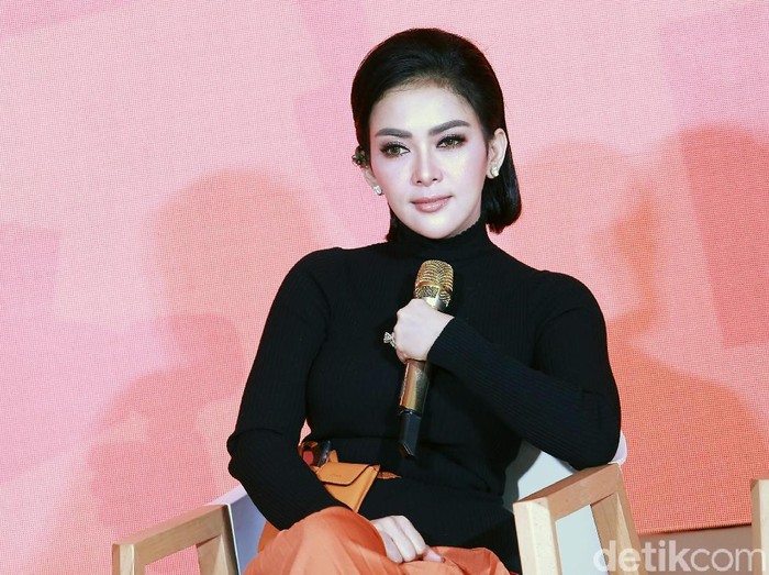Syahrini saat ditemui di kawasan Menteng.