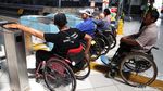 Kaum Difabel Jajal Fasilitas Stasiun Tanjung Priok