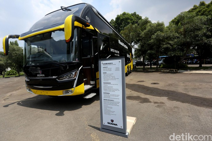 Bus Scania untuk Trans Jawa