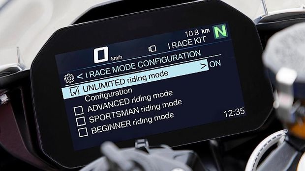 Sistem Otonom BMW Motorrad S 1000 RR