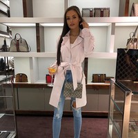 Lamunan Briony dulu di dalam kelas di kampusnya untuk jadi bos akhirnya terwujud. Kini dia memiliki kekayaan dan bisa membeli barang-barang mewah.  Foto: Instagram @brionygorton