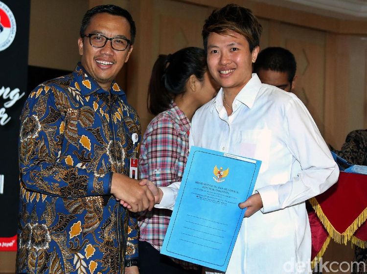 Senyum Semringah Lilyana Natsir Usai Dilantik Jadi CPNS