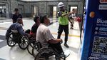 Kaum Difabel Jajal Fasilitas Stasiun Tanjung Priok