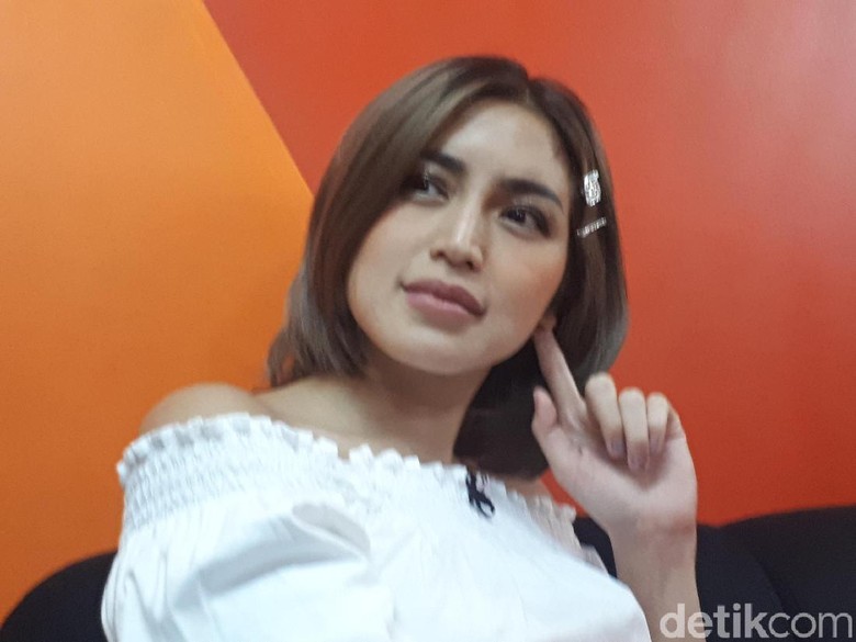 Bahagia Diterima Keluarga Richard Kyle, Jedar Bocorkan Rencana Nikah Bahagia Diterima Keluarga Richard Kyle, Jedar Bocorkan Rencana Nikah