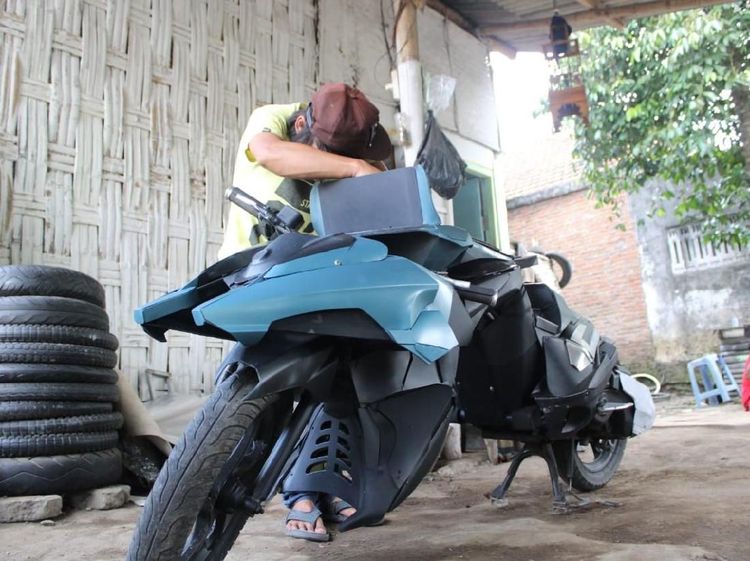 Motor Batman ala Warga Jombang