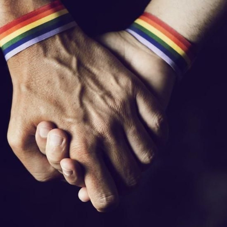 PTUN Semarang Tolak Gugatan Polisi Gay yang Dipecat Polda Jateng PTUN Semarang Tolak Gugatan Polisi Gay yang Dipecat Polda Jateng