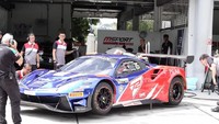 Kendaraan yang akan digunakan kedua pebalap dalam balapan Blancpain ini adalah Ferrari 488 GT3. Mereka akan beradu cepat dengan pebalap lain yang menggunakan McLaren 720S, Audi R8 LMS, Honda NSX, Lamborghini Huracan Evo, Porsche 911, dan Mercedes-AMG. Foto: T2 Motorsports