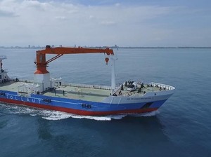 KM Kendhaga Nusantara I Angkut 1.000 Ton Beras ke Tahuna Via Tol Laut