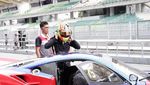 Rio Haryanto Balapan dengan Ferrari