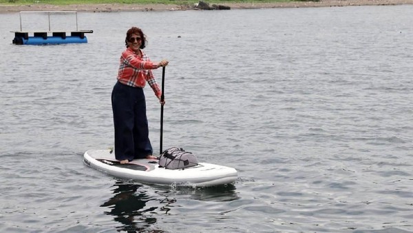 Mengintip Susi Lepas Hiu hingga Paddling di Banyuwangi