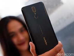 Unboxing F11, Jagoan Portrait Oppo di Kelas Rp 3 Jutaan