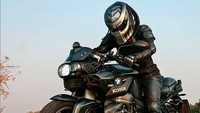 Helm sangar ini sudah diproduksi secara resmi oleh Nitrinos. Foto: Instagram/nitrinos