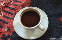 Usai Berwisata ke Candi Pawon Bisa Nyeruput Kopi Luwak di Kafe Ini