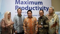 Direktur Utama MUF, Stanley Setia Atmadja menyampaikan bahwa perusahaan telah menyiapkan sejumlah strategi untuk mencapai target 2019. Beberapa di antaranya adalah MUF akan fokus pada pengembangan jaringan yang sudah ada, yaitu dengan mengembangkan Kantor Selain Kantor Cabang (KSKC) menjadi Kantor Cabang (KC), agar layanan MUF dapat dijangkau oleh seluruh pelanggan secara maksimal. Foto: dok. MUF