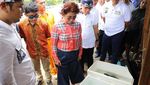 Mengintip Susi Lepas Hiu hingga Paddling di Banyuwangi
